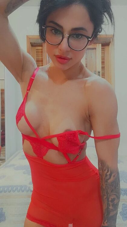 Khalifa nude photo #1