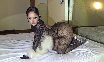 Khleopatre nude photo #9