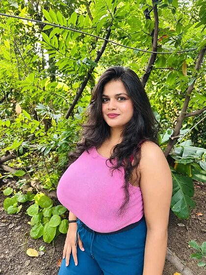 Khushi T nude photo #9