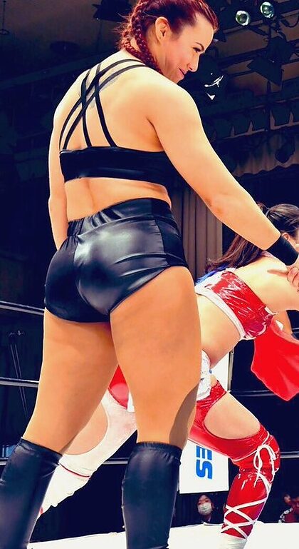 Killer Kelly nude photo #11