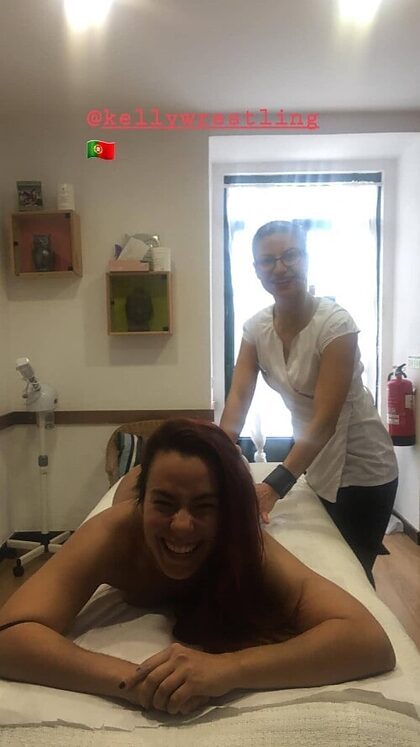 Killer Kelly nude photo #22