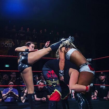 Killer Kelly nude photo #28