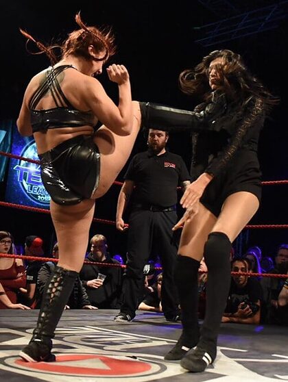 Killer Kelly nude photo #62