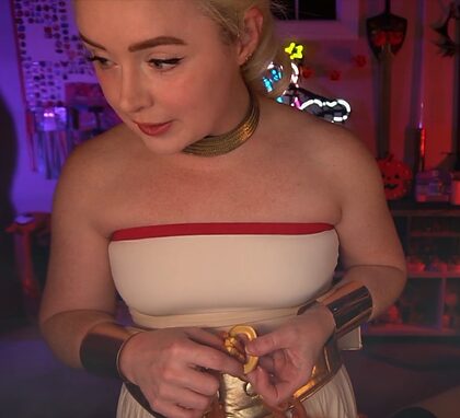Kungfufruitcup nude photo #2
