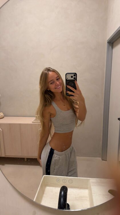 Kyla Dodds nude photo #199