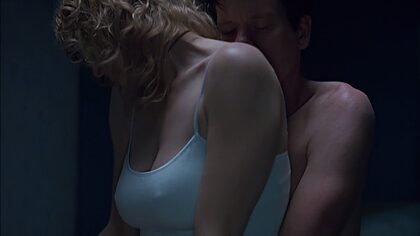 Kyra Sedgwick nude photo #3