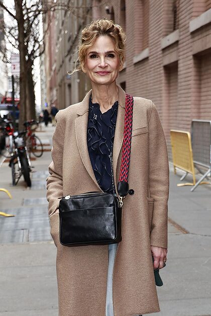 Kyra Sedgwick nude photo #11