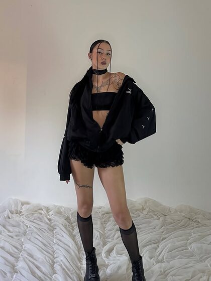 laadrrii nude photo #10