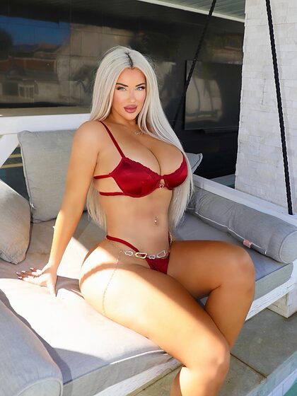 Laci Kay Somers nude photo #35