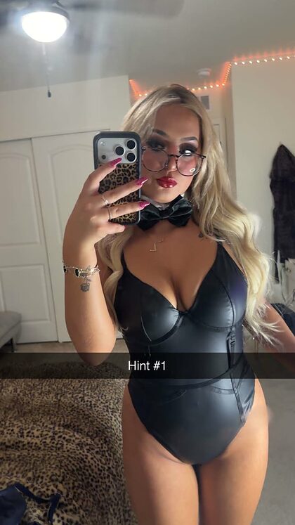ladyybugloverr nude photo #6