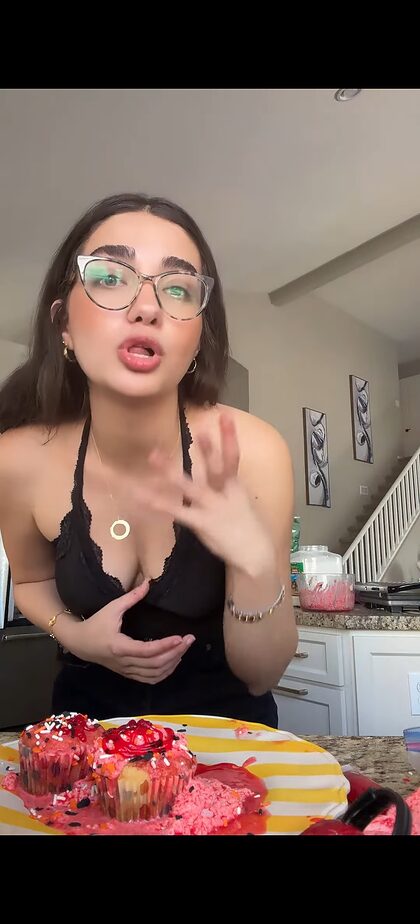 Lala Tv nude photo #14