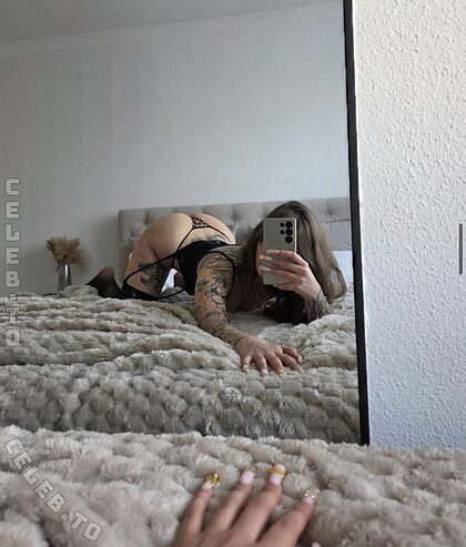 Lara.uth nude photo #109