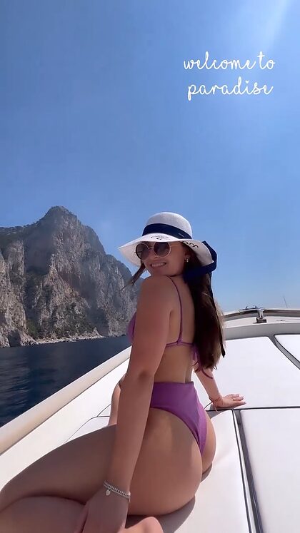 Larissa Manoela nude photo #93