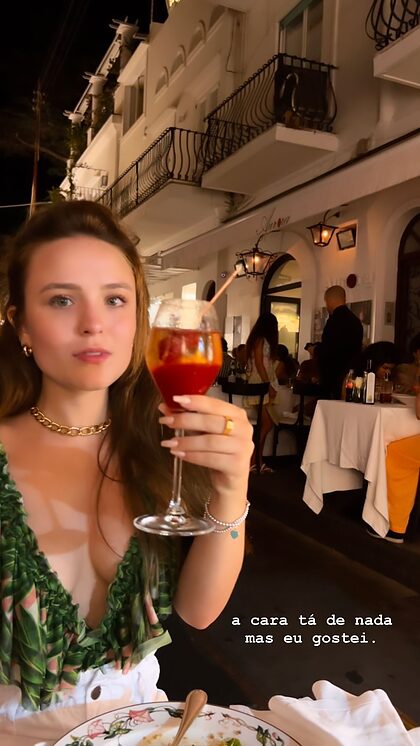 Larissa Manoela nude photo #98