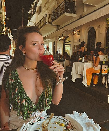 Larissa Manoela nude photo #99