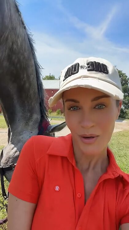 Laura Sanko nude photo #6
