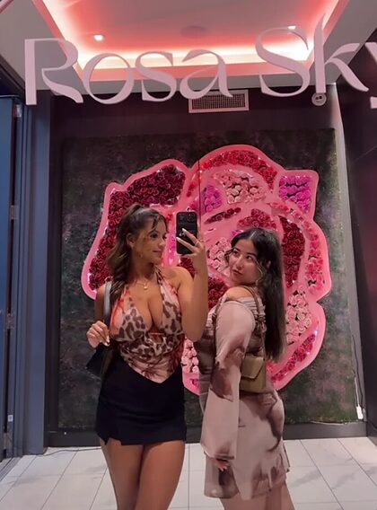 LeslieS nude photo #8