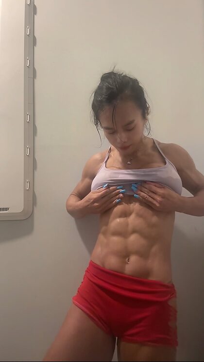 Lili Dong nude photo #48