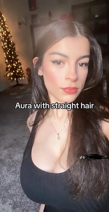 Lina R nude photo #3