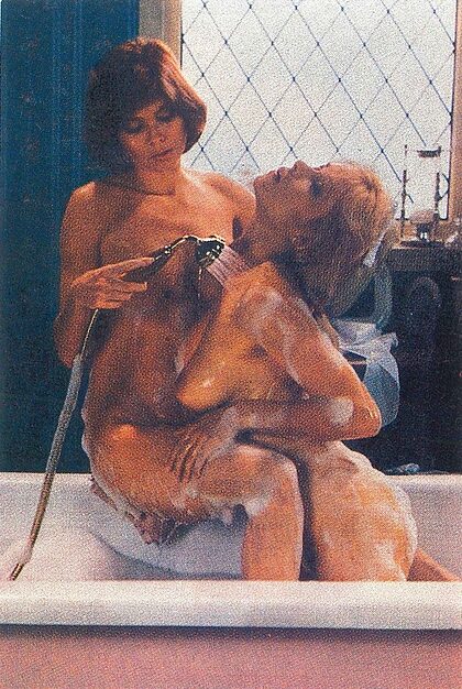 Lindsay Freeman nude photo #30