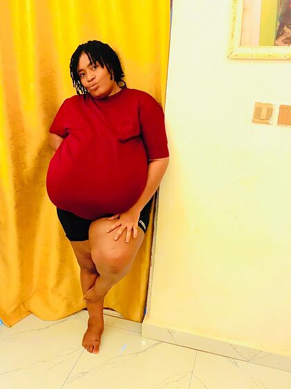 Lolo Muna nude photo #14