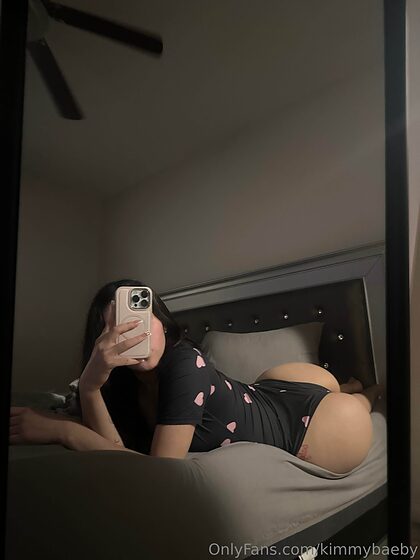 Lovelykiiim nude photo #9