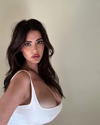 Ludovica M nude photo #23