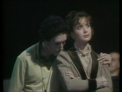 Lysette Anthony nude photo #3
