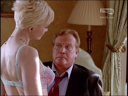 Lysette Anthony nude photo #25