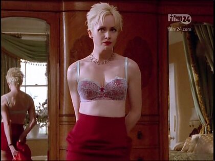 Lysette Anthony nude photo #43