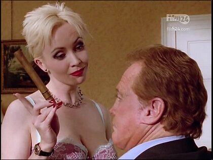 Lysette Anthony nude photo #44