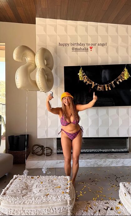 Mahalia nude photo #16