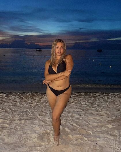 Mahalia nude photo #52