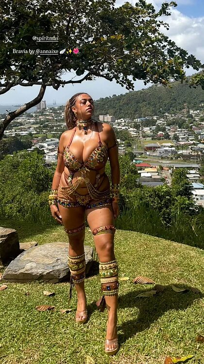 Mahalia nude photo #100