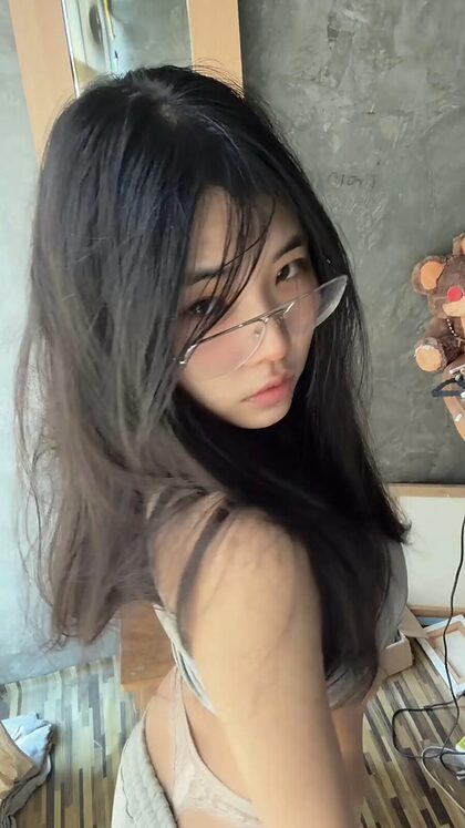 Maimiko nude photo #6
