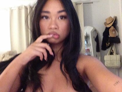 mar1uhh nude photo #19