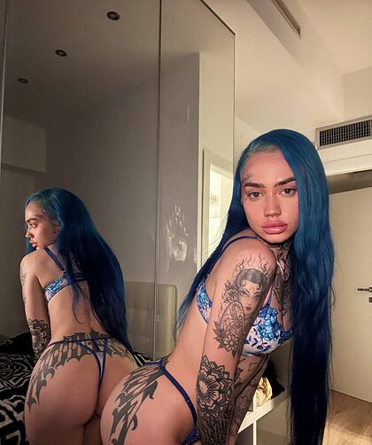 margolaa nude photo #1