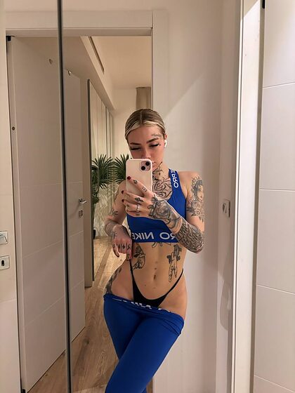 margolaa nude photo #3