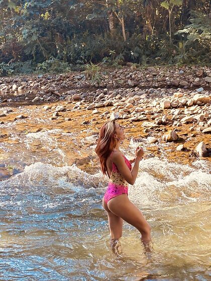 Mari Tegon nude photo #3