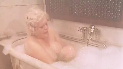 Maria Antonietta Beluzzi nude photo #11