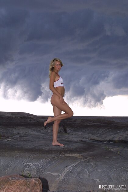 Maria Kuznetsova nude photo #50