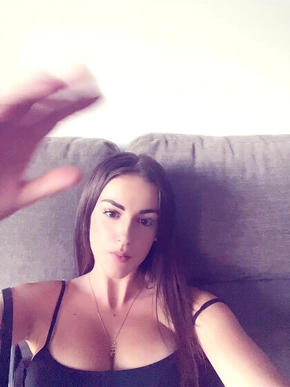 Maura D nude photo #13