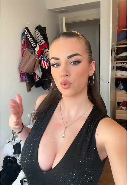 Maura D nude photo #22