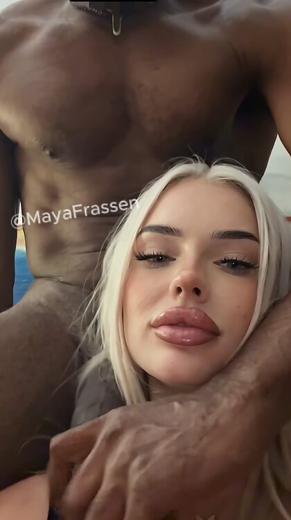 MayaFrassen nude photo #10