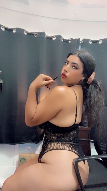 Mayss diamond nude photo #1