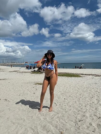 Melody nude photo #3