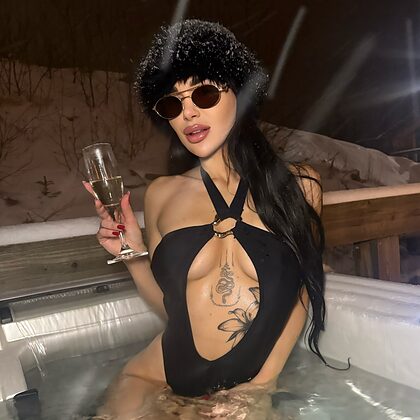 mersinka_ nude photo #4