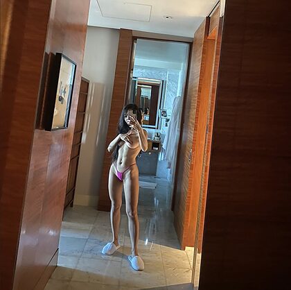 mhaldita_yen nude photo #1