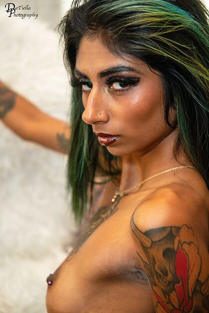 Mia Vanity nude photo #8