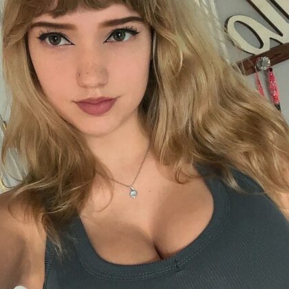 Mikahhlynn nude photo #60